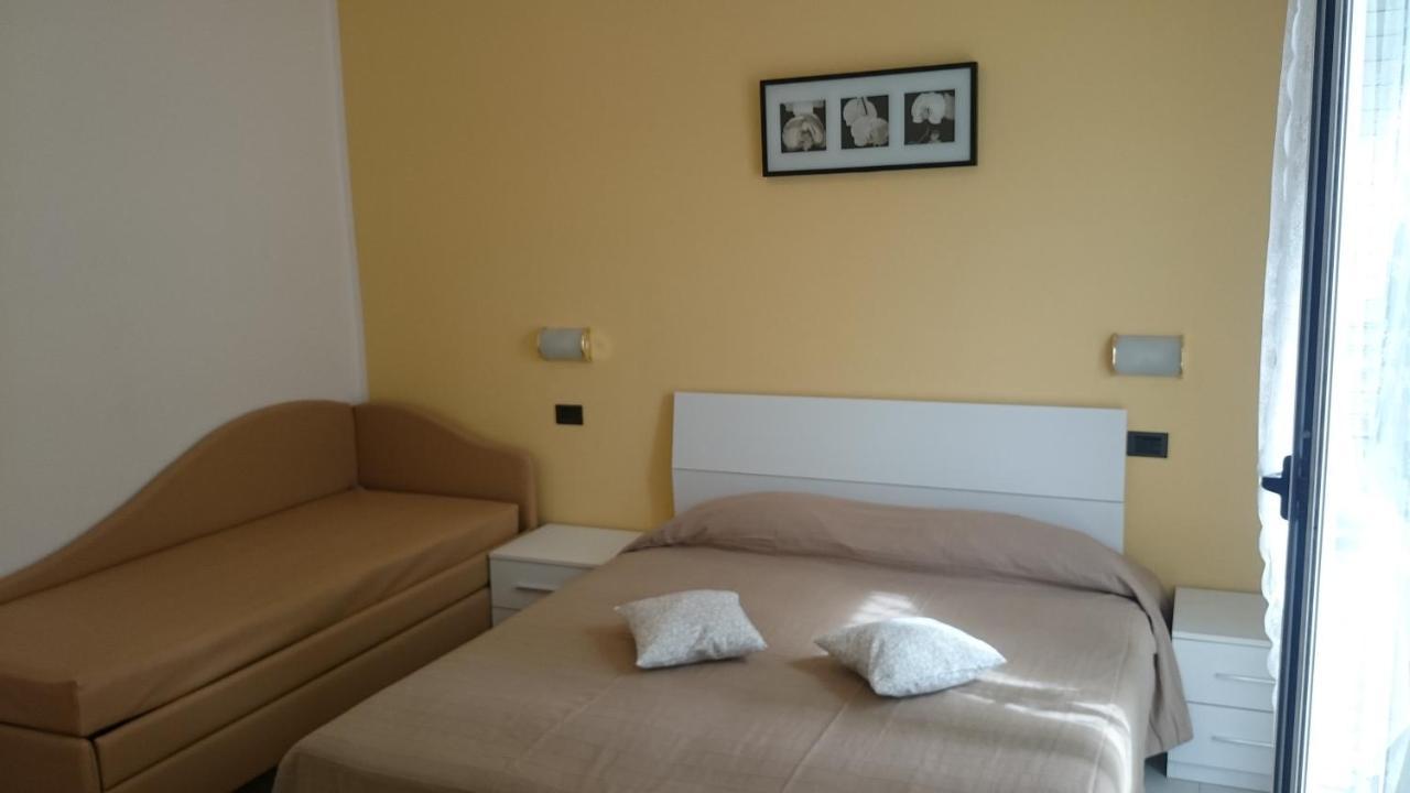 Residence Altea Riccione Exterior foto
